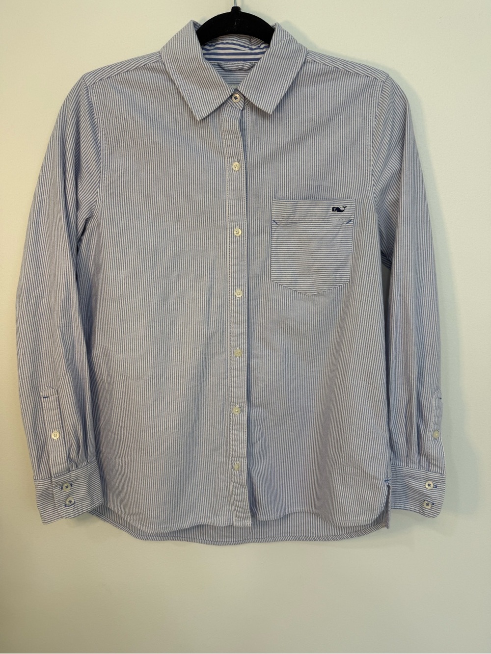 Vineyard Vines Blue & White Pinstripe Button-Down Shirt Women’s size relaxed 4